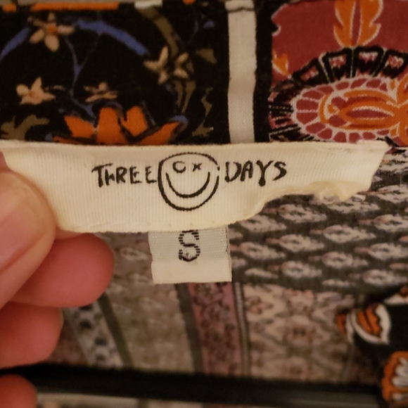 LF TOP - Picture 2 of 2